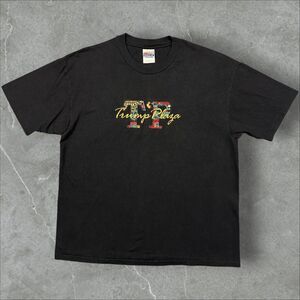 Vintage 90s Trump Plaza Embroidered Cursive Gold Black T Shirt - XL
